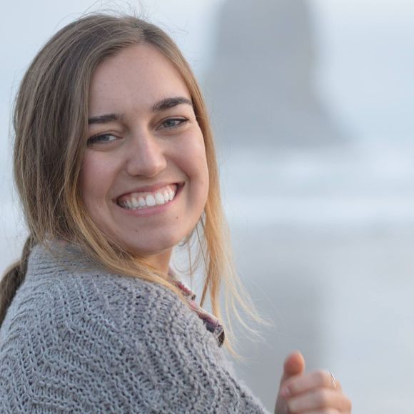 Meet your Posher, Gabby - Picture 1 of 1